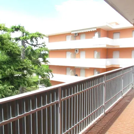 Relax By The Pool In - Beahost Appartement