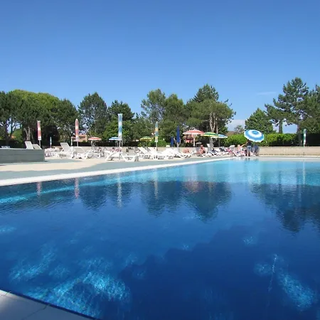 Relax By The Pool In - Beahost *